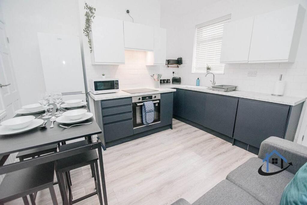 הוילה Balby Casa Nr Doncaster Racecourse King Beds Street Parking מראה חיצוני תמונה