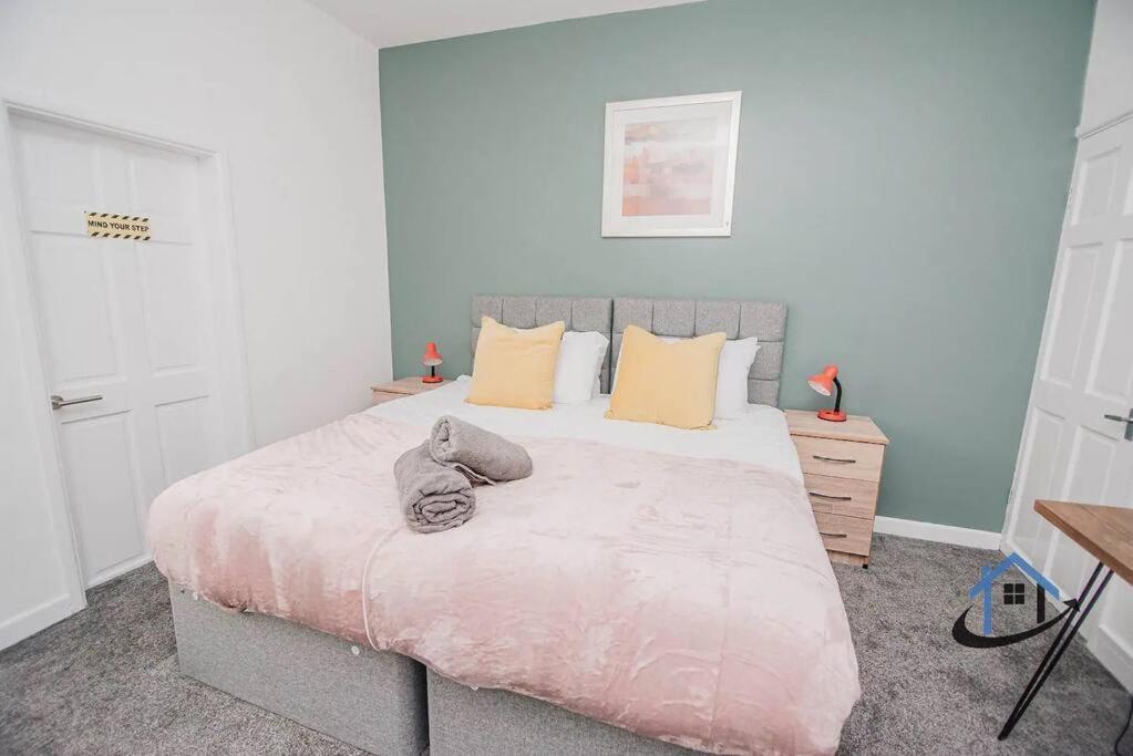הוילה Balby Casa Nr Doncaster Racecourse King Beds Street Parking מראה חיצוני תמונה