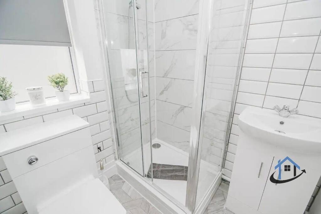 הוילה Balby Casa Nr Doncaster Racecourse King Beds Street Parking מראה חיצוני תמונה